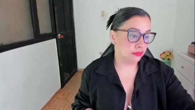 Image 3 of aylaislem Stream on Chaturbate on 1 month ago