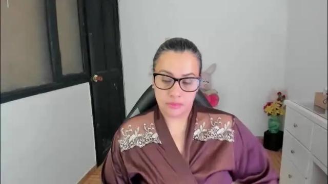 Image 8 of aylaislem Stream on Chaturbate on 2 months ago