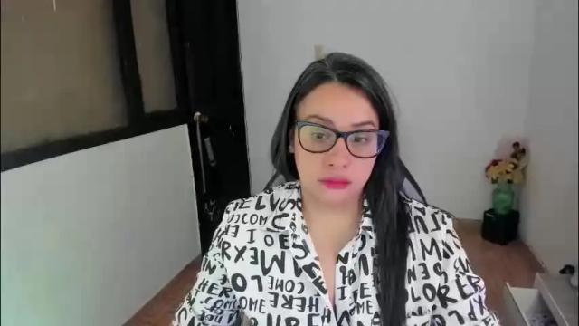 Image 10 of aylaislem Stream on Chaturbate on 28 days ago