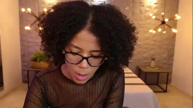 Image 4 of ayleen_dunkann Stream on Chaturbate on 1 month ago