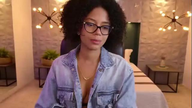 Image 6 of ayleen_dunkann Stream on Chaturbate on 1 month ago