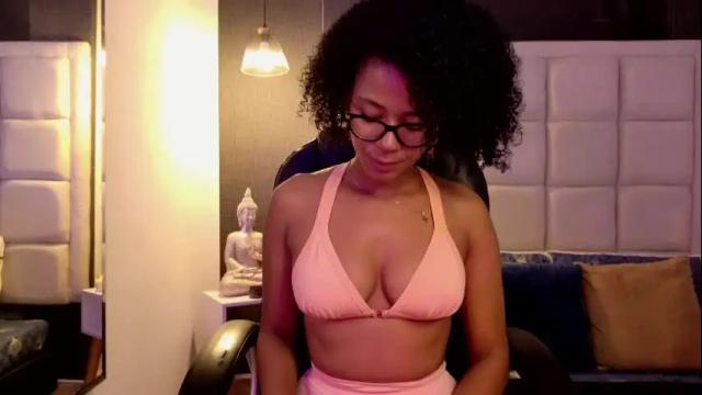 Image 6 of ayleen_dunkann Stream on Chaturbate on 12 days ago