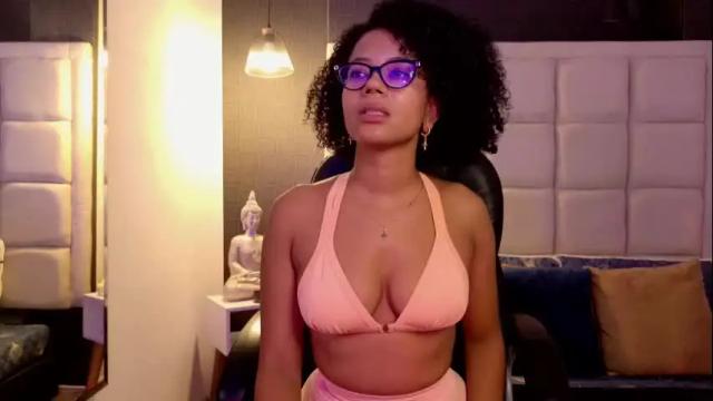 Image 7 of ayleen_dunkann Stream on Chaturbate on 12 days ago