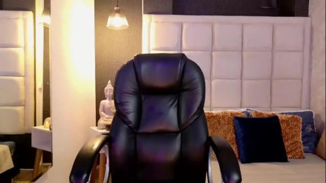 Image 7 of ayleen_dunkann Stream on Chaturbate on 10 days ago