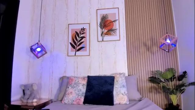 Image 12 of ayleen_dunkann Stream on Chaturbate on 1 month ago