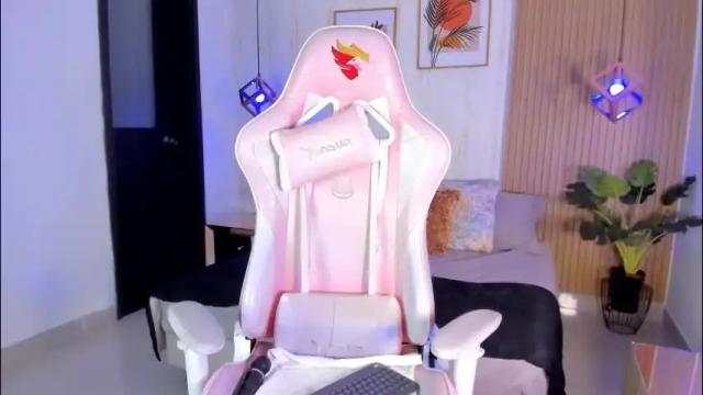 Image 11 of ayleen_dunkann Stream on Chaturbate on 1 month ago