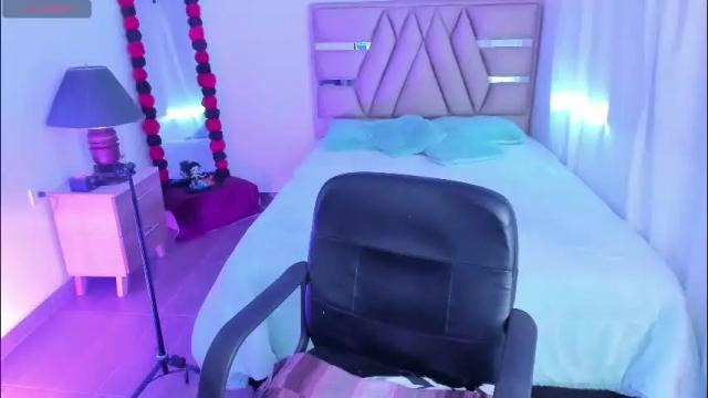 Image 3 of aylin_diazz Stream on Chaturbate on 2 months ago