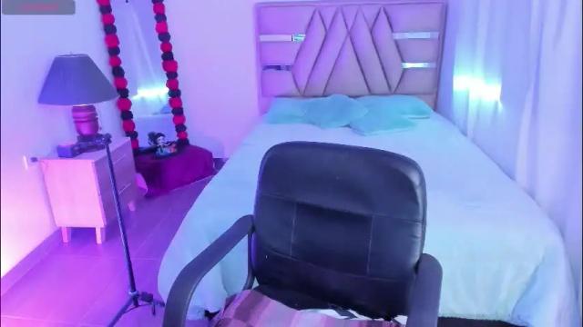 Image 4 of aylin_diazz Stream on Chaturbate on 2 months ago