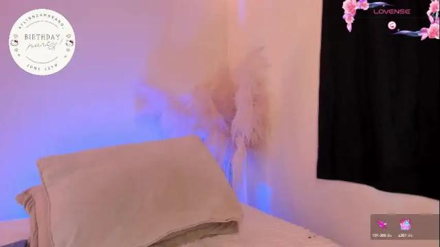 Image 7 of aylinnzambrano_ Stream on Chaturbate on 1 month ago