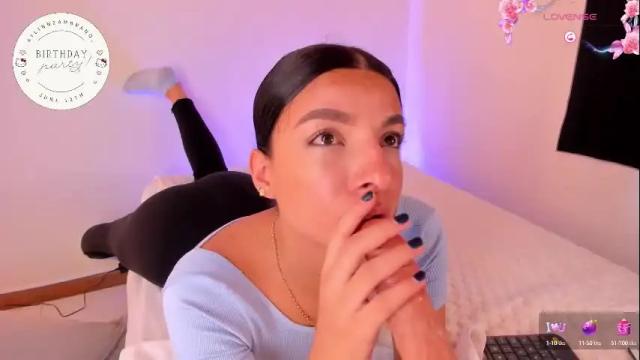 Image 11 of aylinnzambrano_ Stream on Chaturbate on 1 month ago