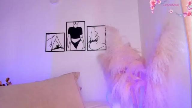 Image 12 of aylinnzambrano_ Stream on Chaturbate on 5 days ago