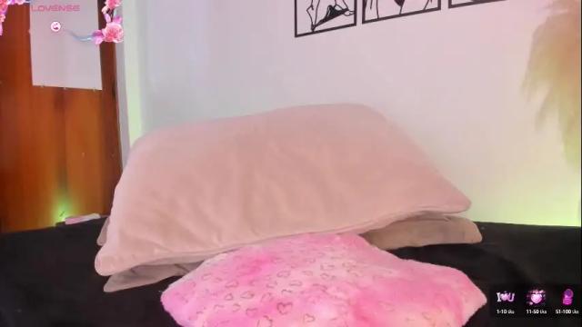 Image 2 of aylinnzambrano_ Stream on Chaturbate on 2 months ago