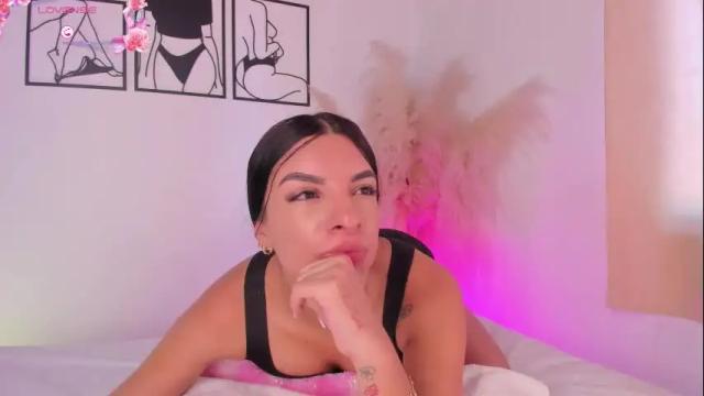 Image 7 of aylinnzambrano_ Stream on Chaturbate on 1 month ago