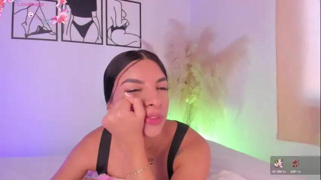 Image 8 of aylinnzambrano_ Stream on Chaturbate on 1 month ago