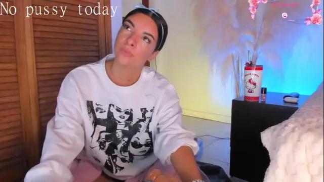 Thumbnail 3, aylinnzambrano_'s Stream at Chaturbate, 23 days ago