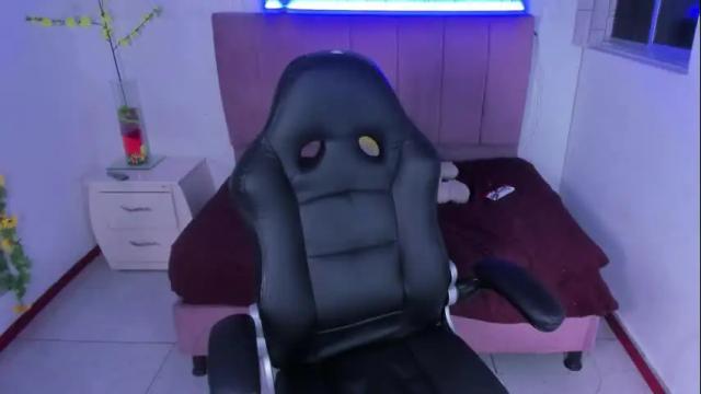 Image 3 of aymara_tooner Stream on Chaturbate on 1 month ago