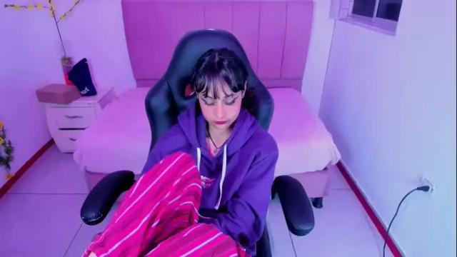 Image 3 of aymara_tooner Stream on Chaturbate on 1 month ago