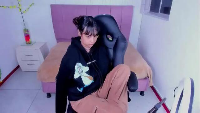 Image 11 of aymara_tooner Stream on Chaturbate on 1 month ago