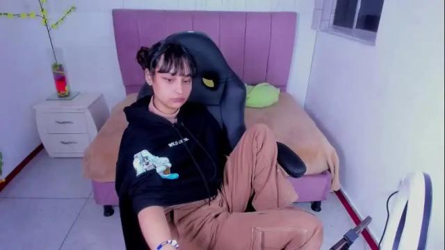 Image 12 of aymara_tooner Stream on Chaturbate on 1 month ago