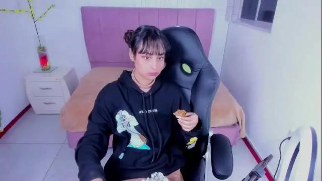 Image 3 of aymara_tooner Stream on Chaturbate on 1 month ago