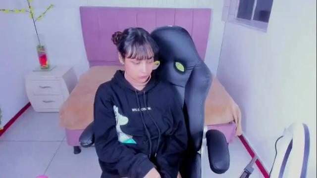 Image 4 of aymara_tooner Stream on Chaturbate on 1 month ago