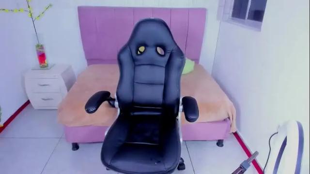 Image 6 of aymara_tooner Stream on Chaturbate on 1 month ago