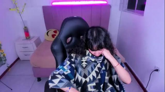 Image 12 of aymara_tooner Stream on Chaturbate on 25 days ago