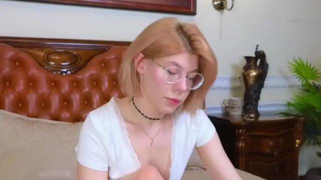 Image 10 of ayrinaston Stream on Chaturbate on 12 months ago
