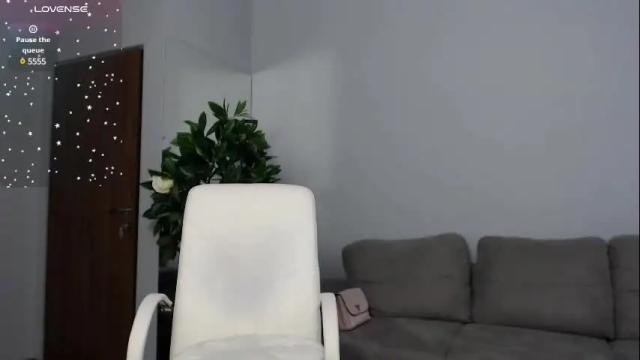 Image 4 of ayumilove Stream on Chaturbate on 8 days ago
