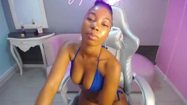 Image 7 of azamy_s_ Stream on Chaturbate on 17 months ago