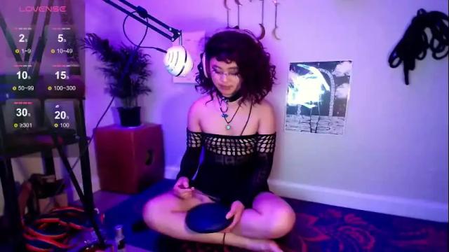 Image 4 of azazelgains Stream on Chaturbate on 2 months ago