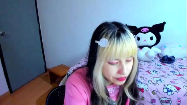 Image 11 of azu_moure Stream on Chaturbate on 1 month ago