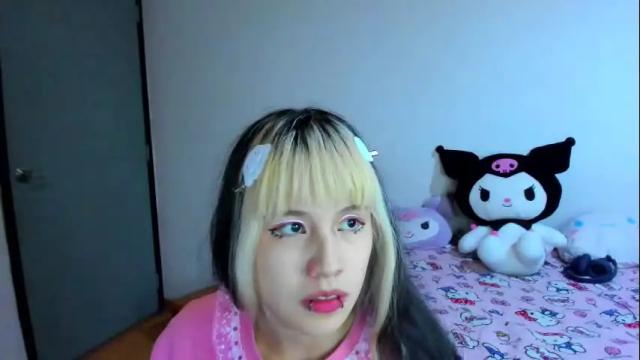 Image 7 of azu_moure Stream on Chaturbate on 1 month ago