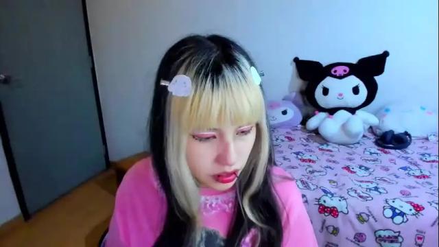 Image 8 of azu_moure Stream on Chaturbate on 1 month ago