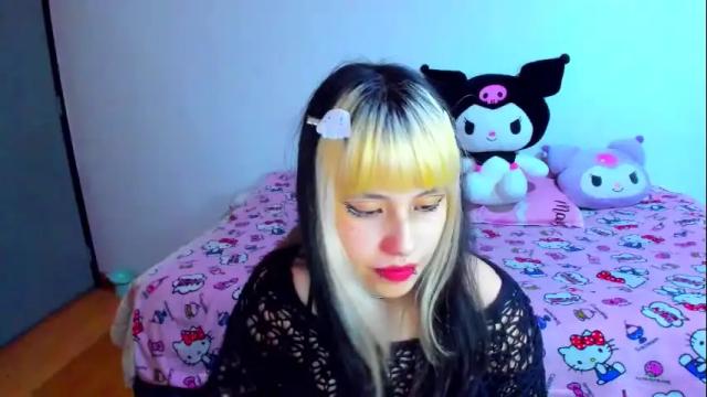 Image 11 of azu_moure Stream on Chaturbate on 1 month ago