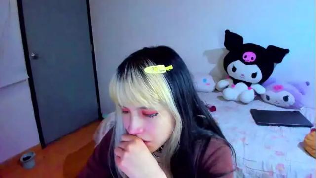 Image 10 of azu_moure Stream on Chaturbate on 1 month ago