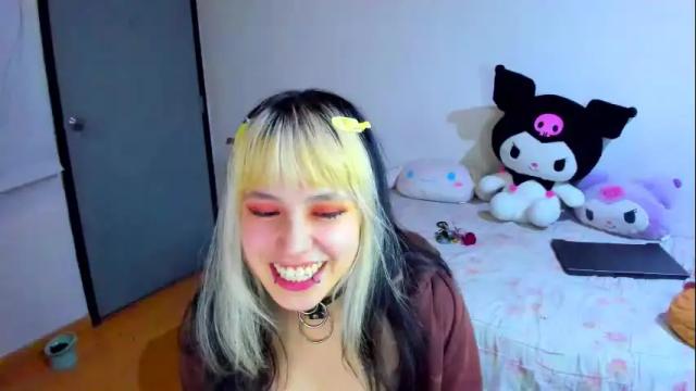 Image 8 of azu_moure Stream on Chaturbate on 1 month ago