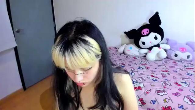Thumbnail 3, azu_moure's Stream at Chaturbate, 1 month ago