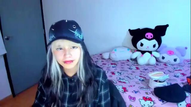 Image 3 of azu_moure Stream on Chaturbate on 1 month ago