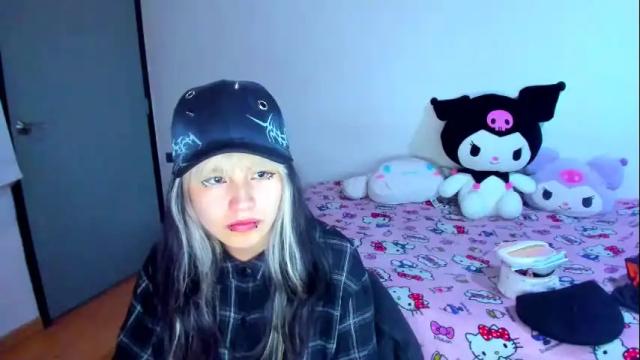 Image 4 of azu_moure Stream on Chaturbate on 1 month ago