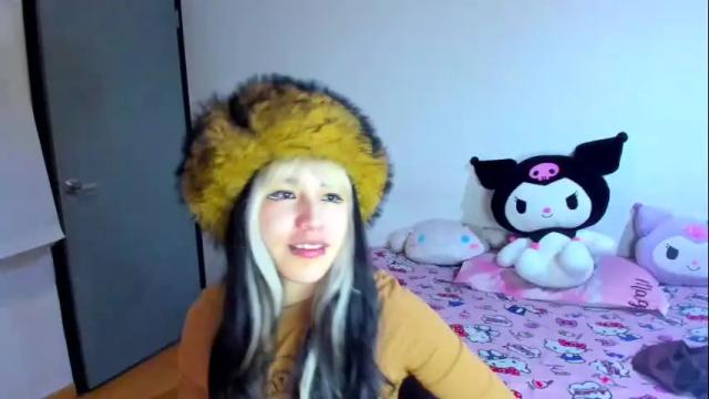 Image 11 of azu_moure Stream on Chaturbate on 1 month ago