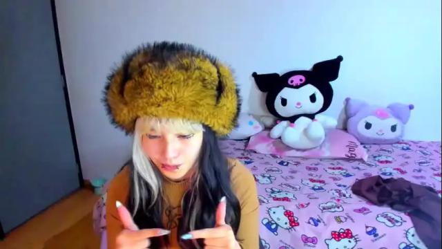 Image 7 of azu_moure Stream on Chaturbate on 1 month ago
