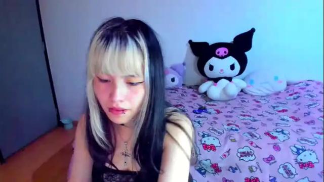 Image 6 of azu_moure Stream on Chaturbate on 29 days ago