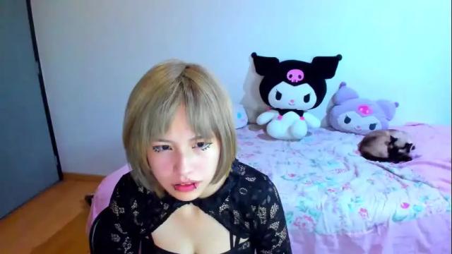 Image 11 of azu_moure Stream on Chaturbate on 14 days ago