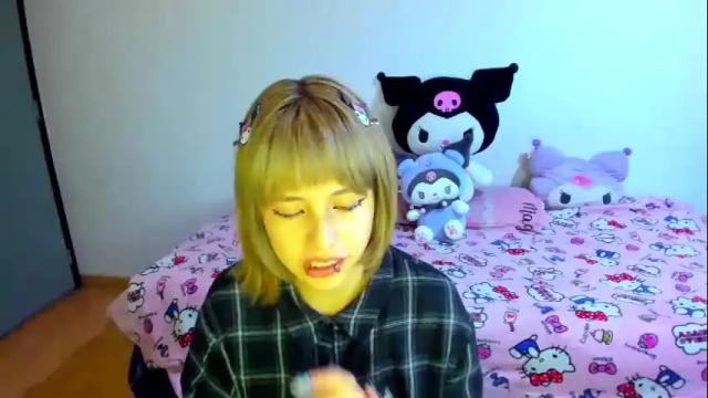 Image 10 of azu_moure Stream on Chaturbate on 10 days ago