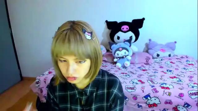 Image 7 of azu_moure Stream on Chaturbate on 10 days ago