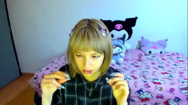 Image 8 of azu_moure Stream on Chaturbate on 10 days ago