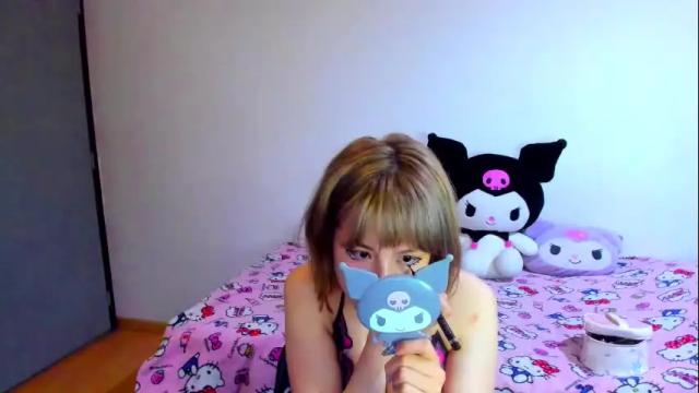 Image 2 of azu_moure Stream on Chaturbate on 6 days ago