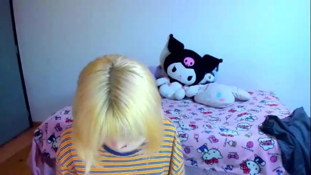 Image 10 of azu_moure Stream on Chaturbate on 4 months ago