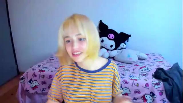 Image 7 of azu_moure Stream on Chaturbate on 4 months ago